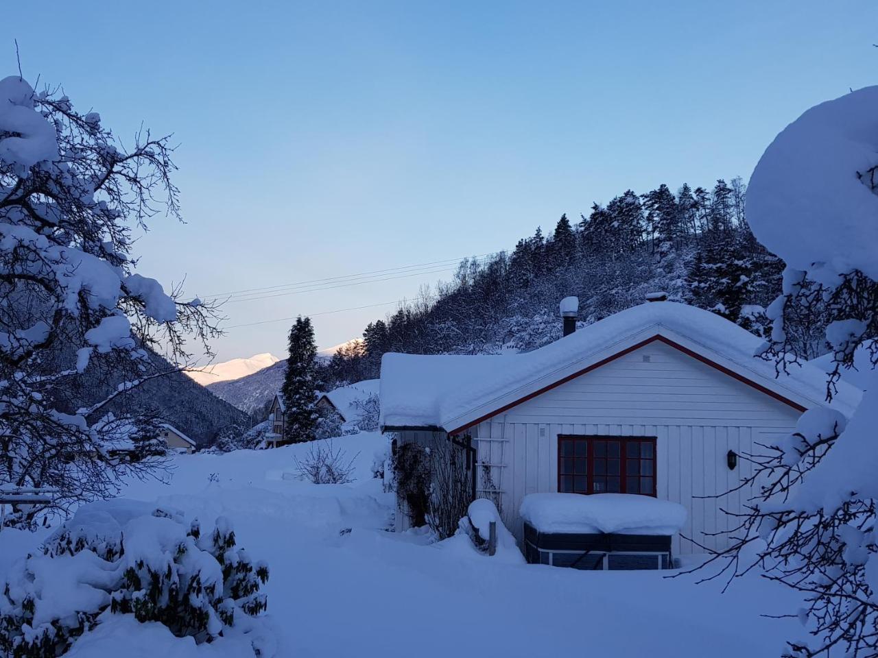 Dalhus - House In The Valley Norddal Exterior photo